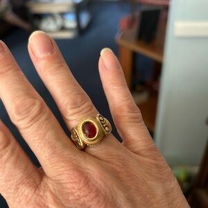 Vintage Elegant Gold and Red Women's Ring 7
